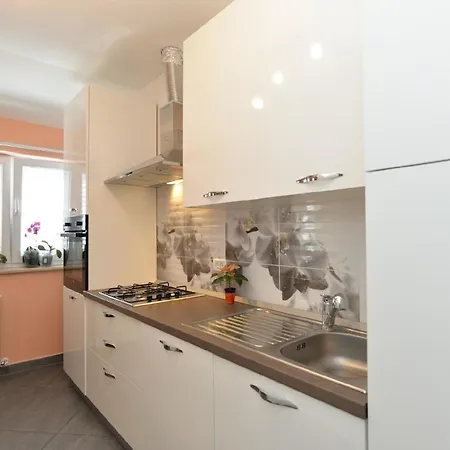 Apartment Fuer 4 Personen Ca 60 Qm In Sijana, Istrien Istrische Riviera