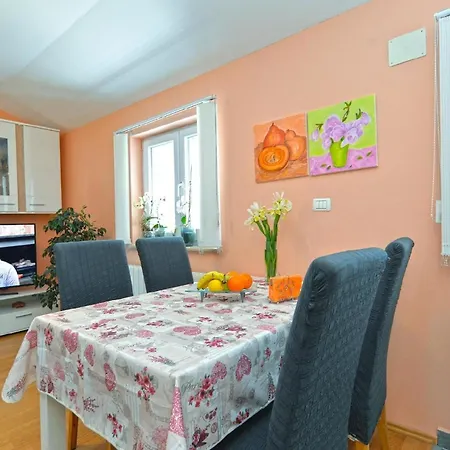 Fuer 4 Personen Ca 60 Qm In Sijana, Istrien Istrische Riviera Apartment Pula