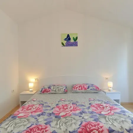 Fuer 4 Personen Ca 60 Qm In Sijana, Istrien Istrische Riviera