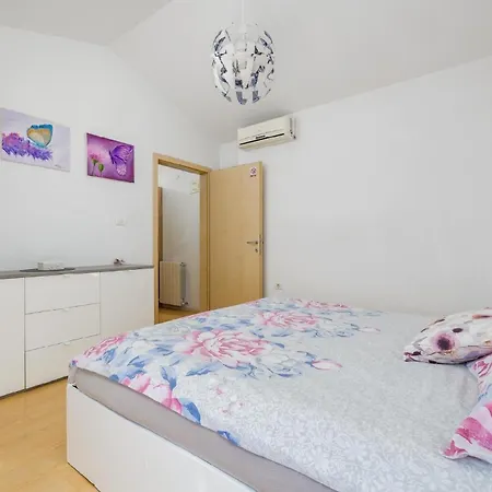 Fuer 4 Personen Ca 60 Qm In Sijana, Istrien Istrische Riviera Pula