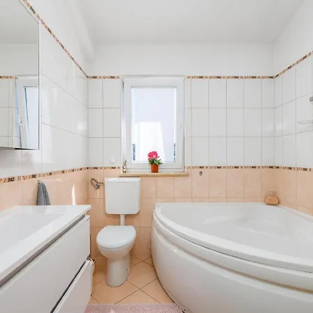 Fuer 4 Personen Ca 60 Qm In Sijana, Istrien Istrische Riviera